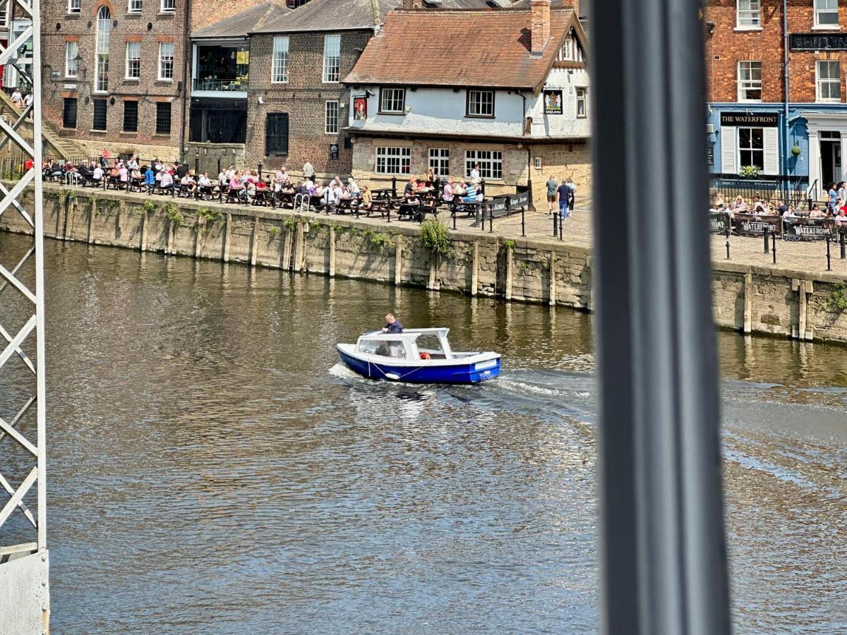 Riverside Apartment At Woodsmill Quay York Buitenkant foto