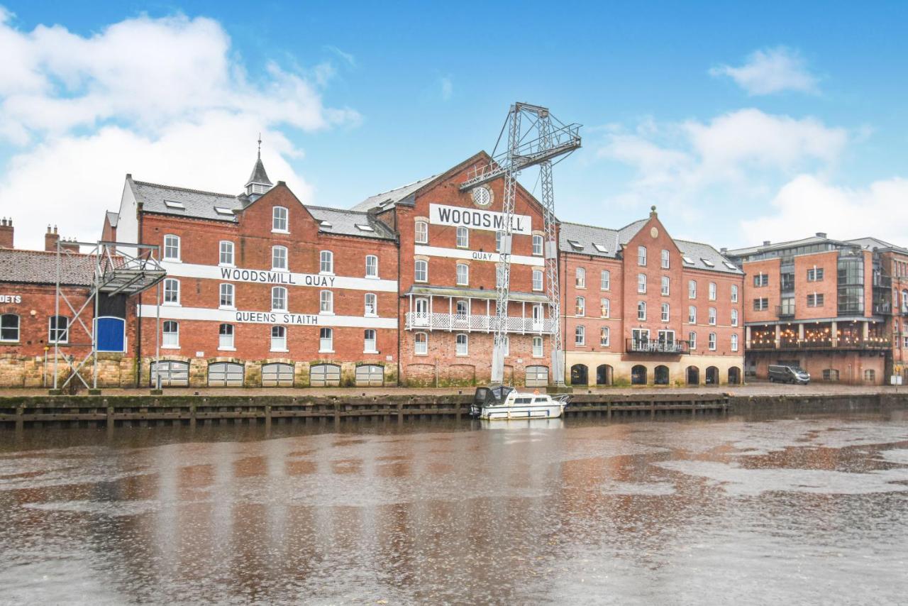 Riverside Apartment At Woodsmill Quay York Buitenkant foto